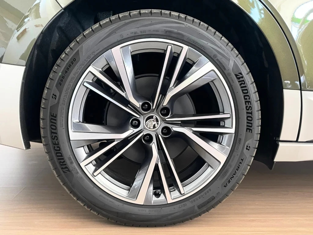 Enyaq 5